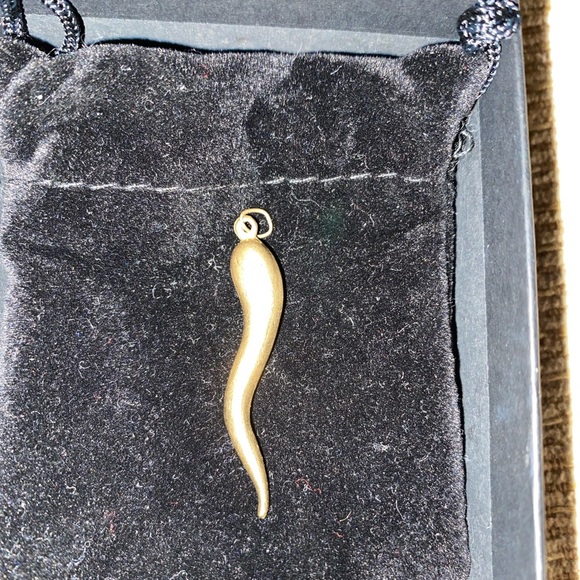 💛NWOT VTG 14K Solid Gold Italian Large Horn Pendant - Picture 7 of 11